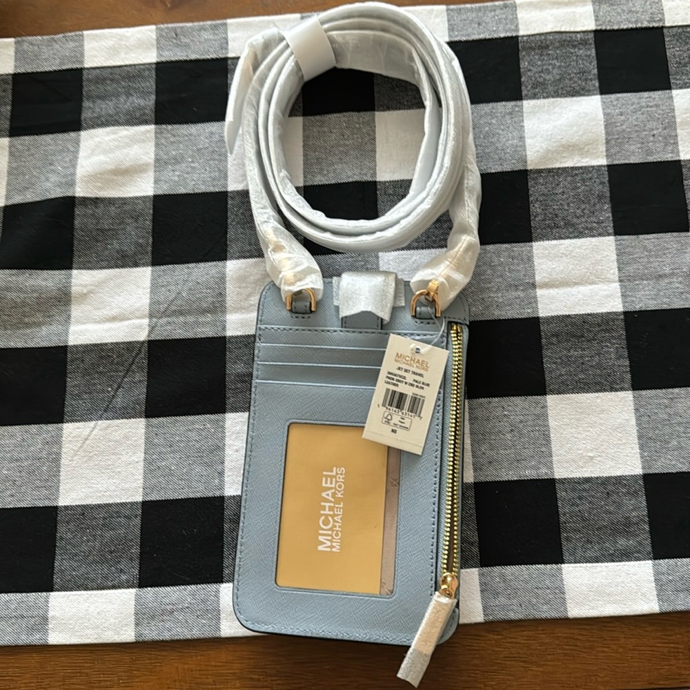 Michael Kors let set travel crossbody phone holder